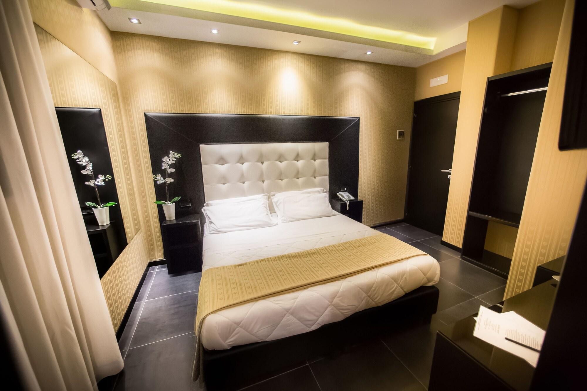 Kleopatra Design Hotel Napels Buitenkant foto