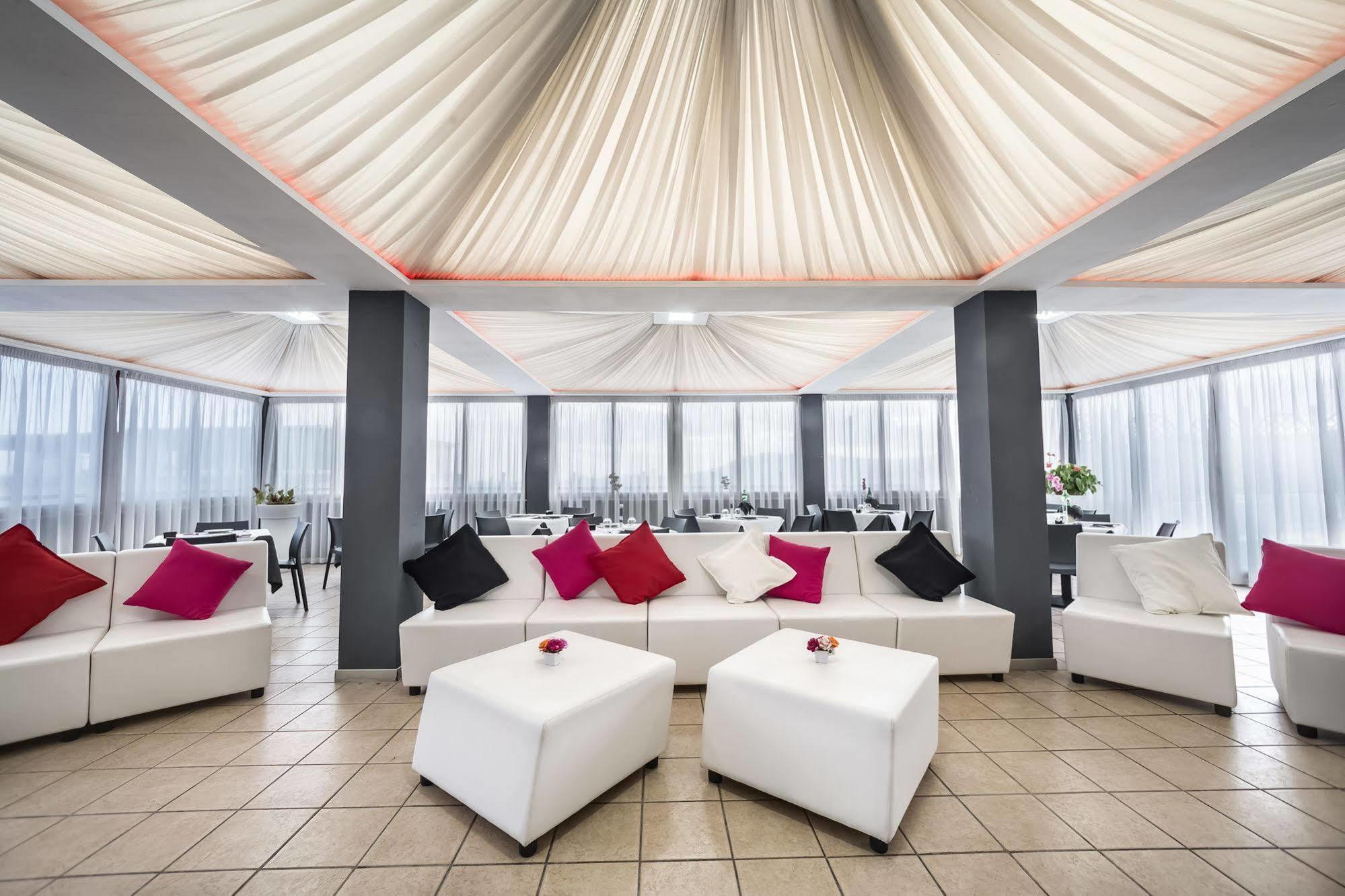 Kleopatra Design Hotel Napels Buitenkant foto